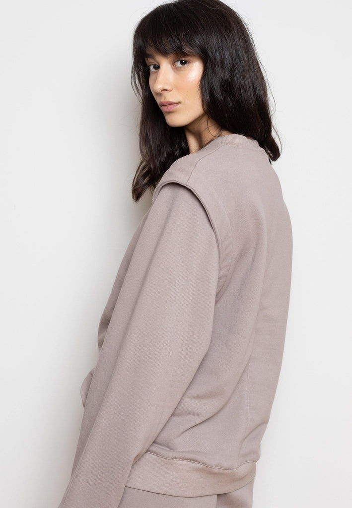 Sweatshirt with Enhanced Shoulders in Beige - NARRO